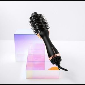 FOXYBAE Rose Gold Blowout Dryer Brush